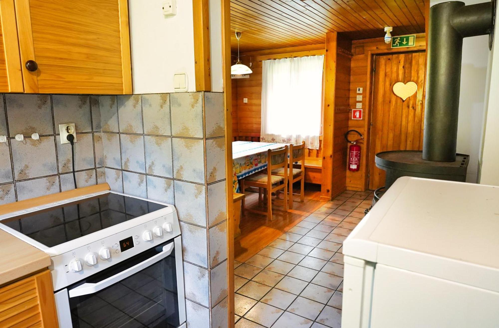 Sobe In Apartmaji Pri Ukcu ボーヒニ エクステリア 写真